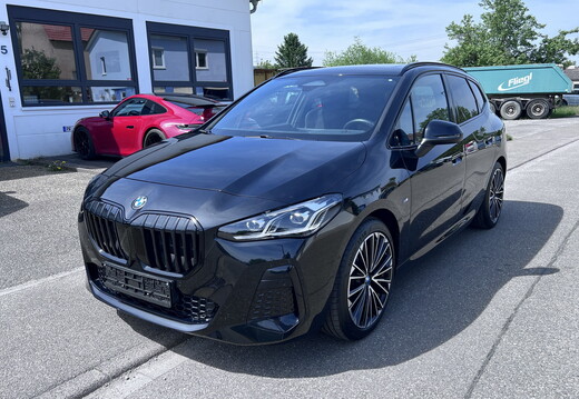 1616		BMW 218i Aut. Active Tourer M-Sport *2025*	136	Aut.	noir	 53.100 	01.2025	7S28972
