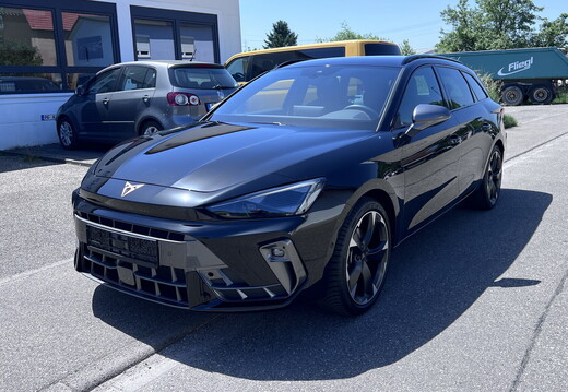 1606		CUPRA Leon SP 1.5eTSI DSG *2025* nvl. Gén.	150	Aut.	noir	 4.850 	02.2025	R054824