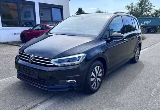 1624		VW Touran 1.5TSI DSG *7-Places**2025*	150	Aut.	gris	 11.350 	01.2025	W036144